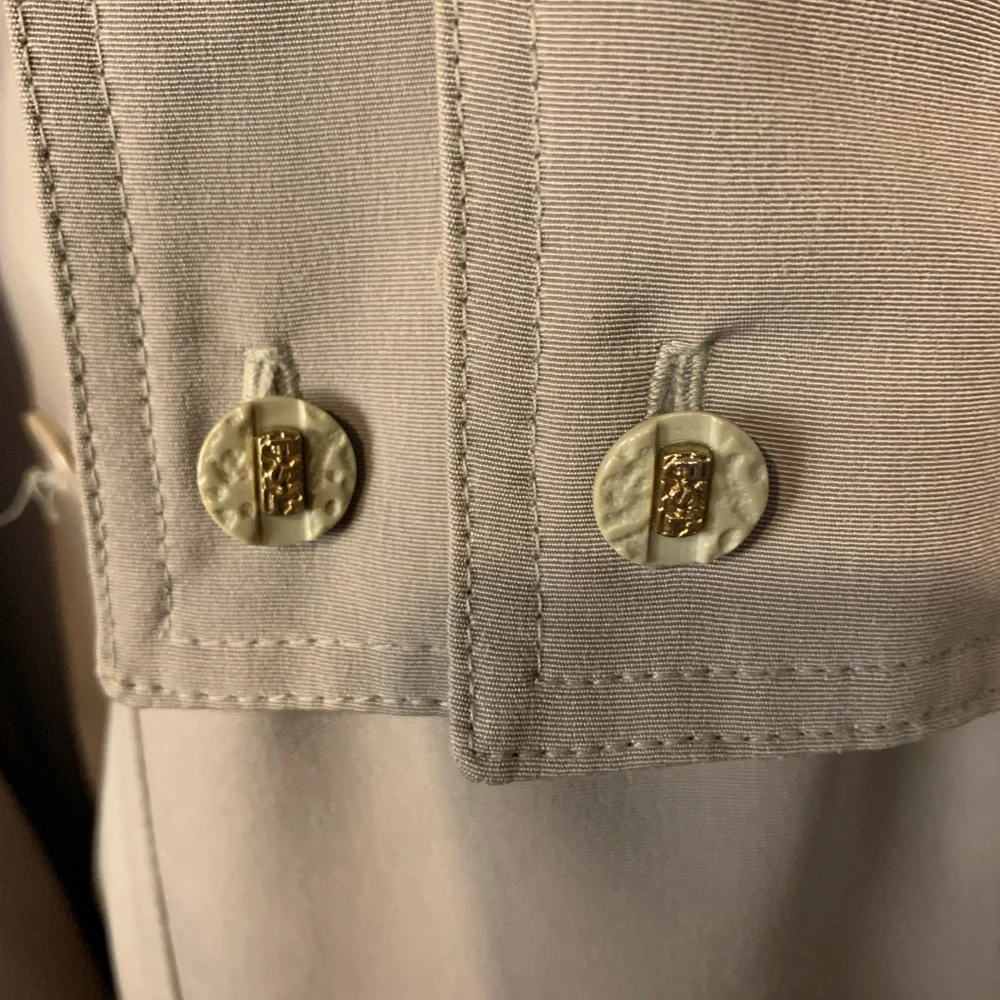 Long khaki trench coat with liner - Picture 8 of 13